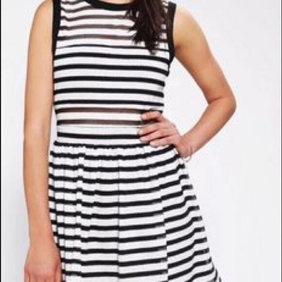 Silence + Noise UO Striped Fit & Flare Dress S - Picture 2 of 7